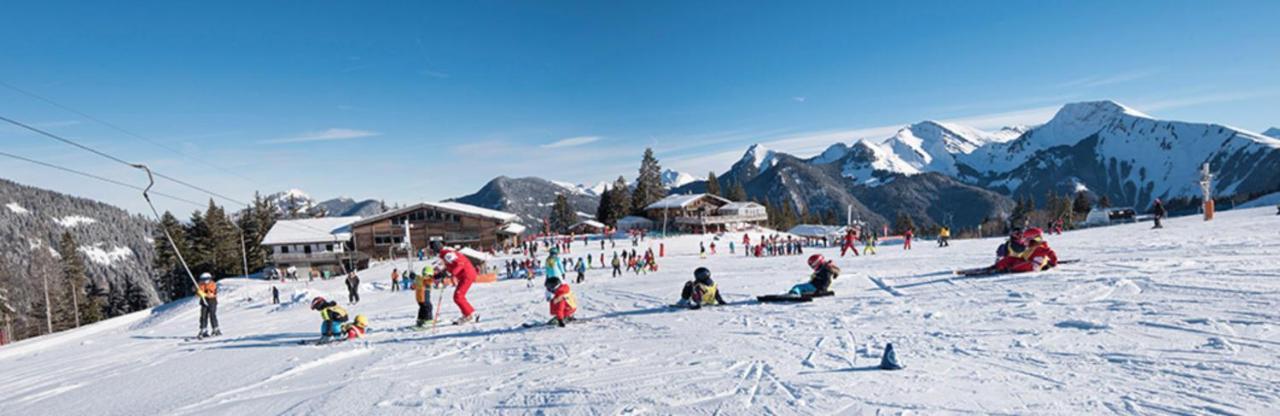 Relai S11: Ski-Side Studio with Mountain View and Wi-Fi Saint-Jean-d'Aulps Exterior photo